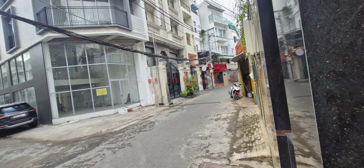 Cho thuê nhà mặt tiền Nguyễn Đình Khơi Tân Bình, TP.HCM – 6 phòng ngủ, giá 55 triệu — Hình 3 Cho thuê nhà mặt tiền Nguyễn Đình Khơi Tân Bình, TP.HCM – 6 phòng ngủ, giá 55 triệu — Hình 3
