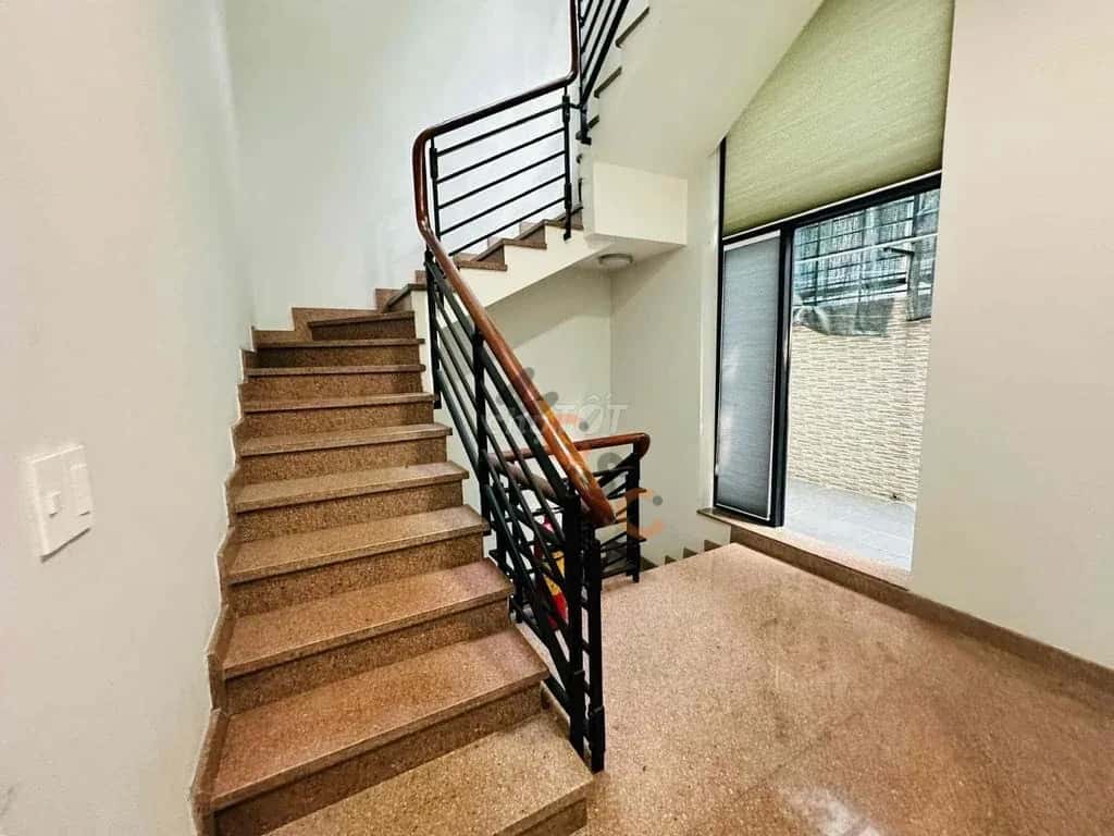 Cho thuê nhà mặt tiền Hẻm 1428 Quận 7, TP.HCM – 5 phòng ngủ, giá 55 triệu — Hình 3 Cho thuê nhà mặt tiền Hẻm 1428 Quận 7, TP.HCM – 5 phòng ngủ, giá 55 triệu — Hình 3