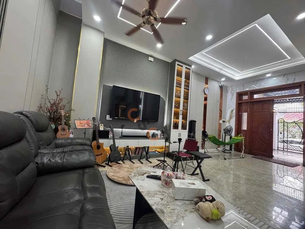 Cho thuê nhà hẻm Hà Huy Giáp Quận 12, TP.HCM – 4 phòng ngủ, giá 15 triệu — Hình 2 Cho thuê nhà hẻm Hà Huy Giáp Quận 12, TP.HCM – 4 phòng ngủ, giá 15 triệu — Hình 2