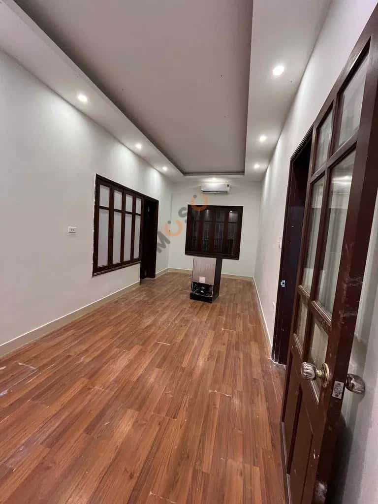 Cho thuê nhà mặt tiền Phố Yên Lãng Đống Đa, Hà Nội – 4 phòng ngủ, giá 15 triệu — Hình 3 Cho thuê nhà mặt tiền Phố Yên Lãng Đống Đa, Hà Nội – 4 phòng ngủ, giá 15 triệu — Hình 3