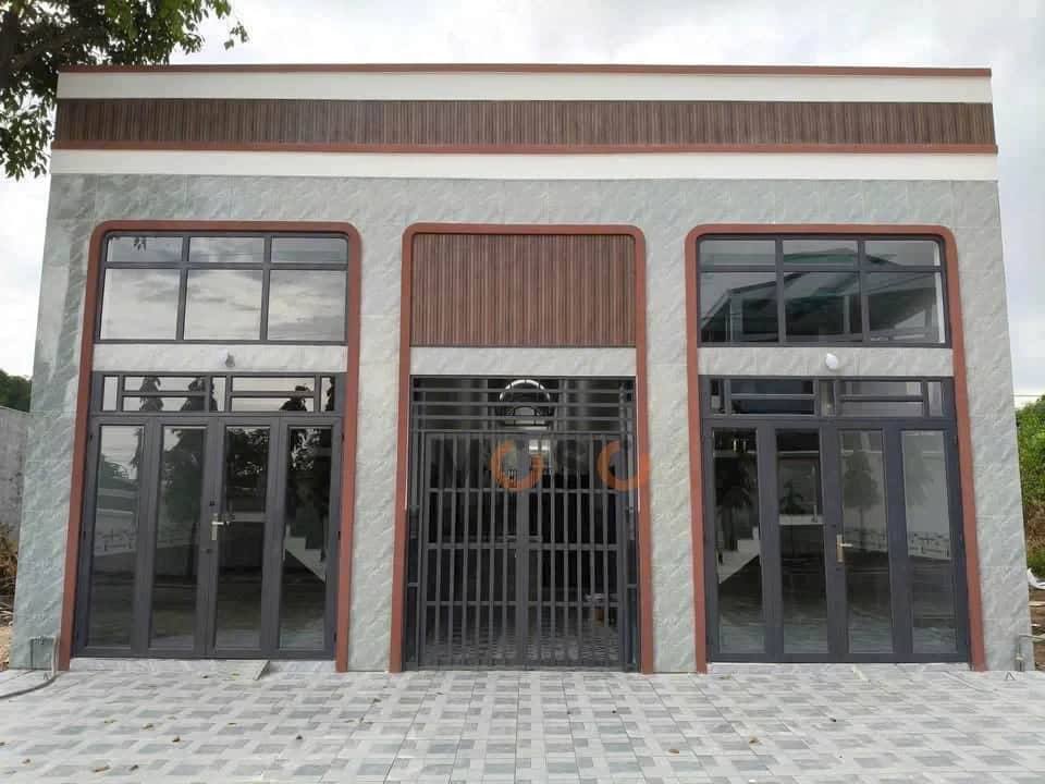 Bán nhà mặt tiền đường N17 Thành phố Bến Cát, Bình Dương – 10 phòng ngủ, giá 5.5 tỷ Bán nhà mặt tiền đường N17 Thành phố Bến Cát, Bình Dương – 10 phòng ngủ, giá 5.5 tỷ