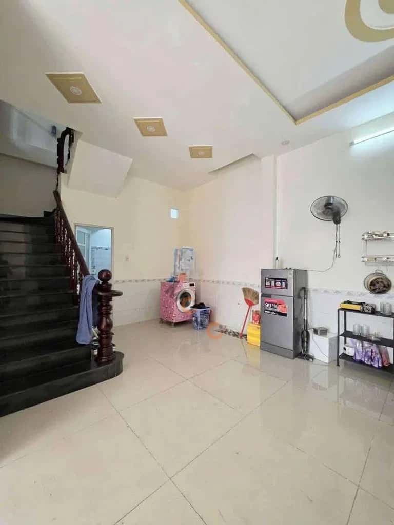 Cho thuê nhà hẻm Nguyễn Thị Chạy Dĩ An, TP.HCM – 3 phòng ngủ, giá 7 triệu — Hình 3 Cho thuê nhà hẻm Nguyễn Thị Chạy Dĩ An, TP.HCM – 3 phòng ngủ, giá 7 triệu — Hình 3