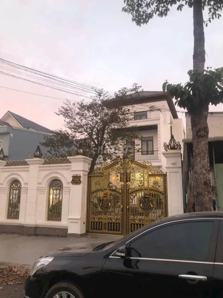 Cho thuê nhà hẻm Đường D10 Thành phố Thủ Dầu Một, TP.HCM – 5 phòng ngủ, giá 27 triệu Cho thuê nhà hẻm Đường D10 Thành phố Thủ Dầu Một, TP.HCM – 5 phòng ngủ, giá 27 triệu