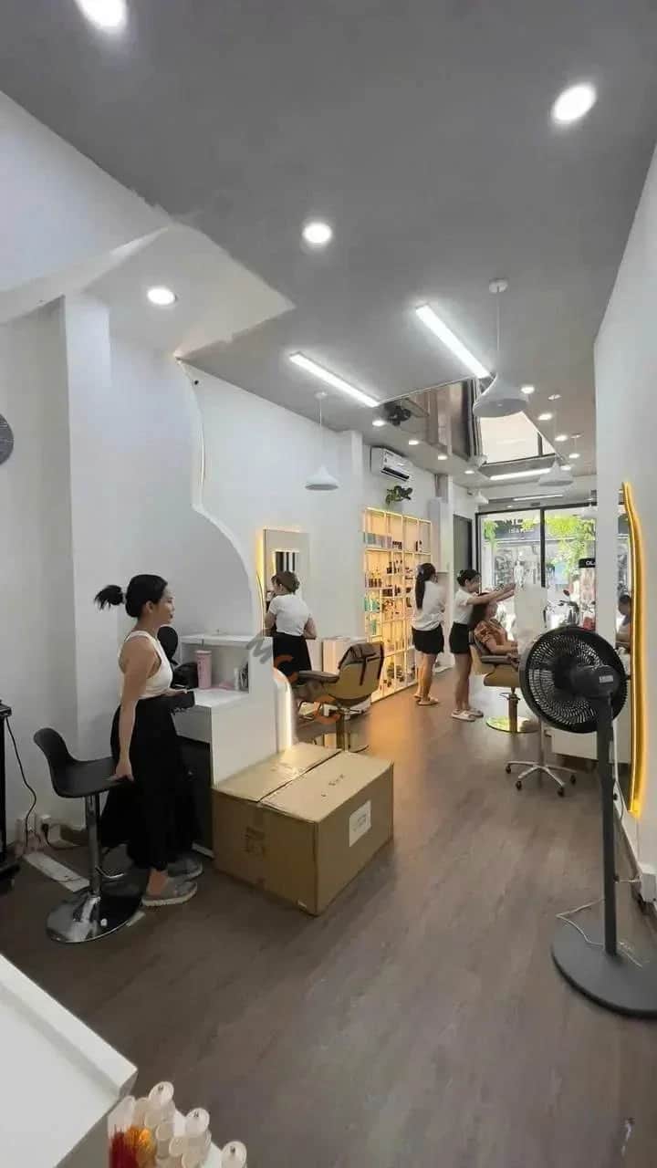 Bán nhà mặt tiền Nguyễn Đình Chiểu Quận 3, TP.HCM – 3 phòng ngủ, giá 13.5 tỷ Bán nhà mặt tiền Nguyễn Đình Chiểu Quận 3, TP.HCM – 3 phòng ngủ, giá 13.5 tỷ
