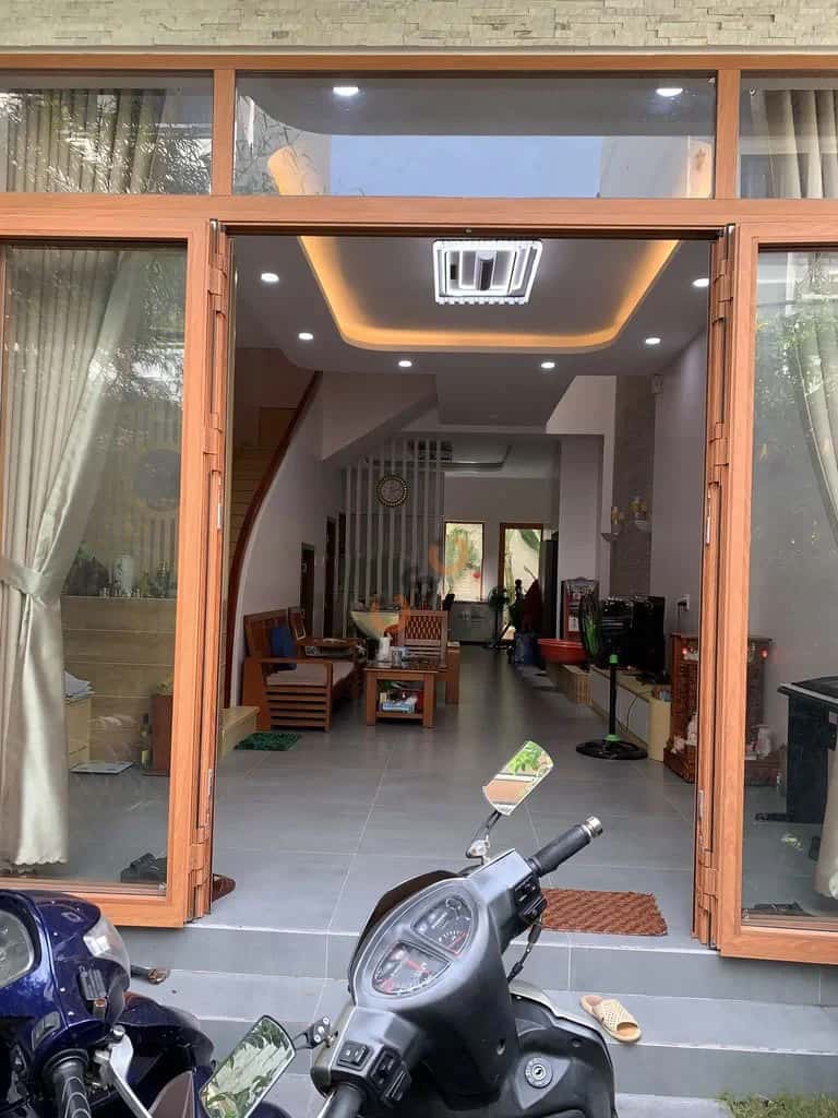 Bán nhà hẻm Lê Trọng Tấn Quận Bình Tân, TP.HCM – 4 phòng ngủ, giá 10 tỷ — Hình 3 Bán nhà hẻm Lê Trọng Tấn Quận Bình Tân, TP.HCM – 4 phòng ngủ, giá 10 tỷ — Hình 3