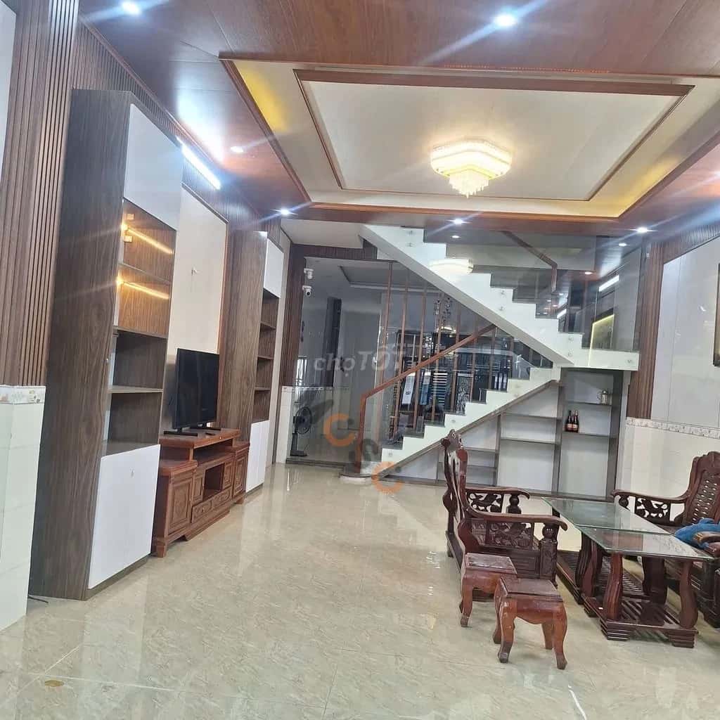 Cho thuê nhà hẻm Đường Nguyễn Đình Trọng Hòa Khánh, Đà Nẵng – 5 phòng ngủ, giá 16 triệu — Hình 3 Cho thuê nhà hẻm Đường Nguyễn Đình Trọng Hòa Khánh, Đà Nẵng – 5 phòng ngủ, giá 16 triệu — Hình 3