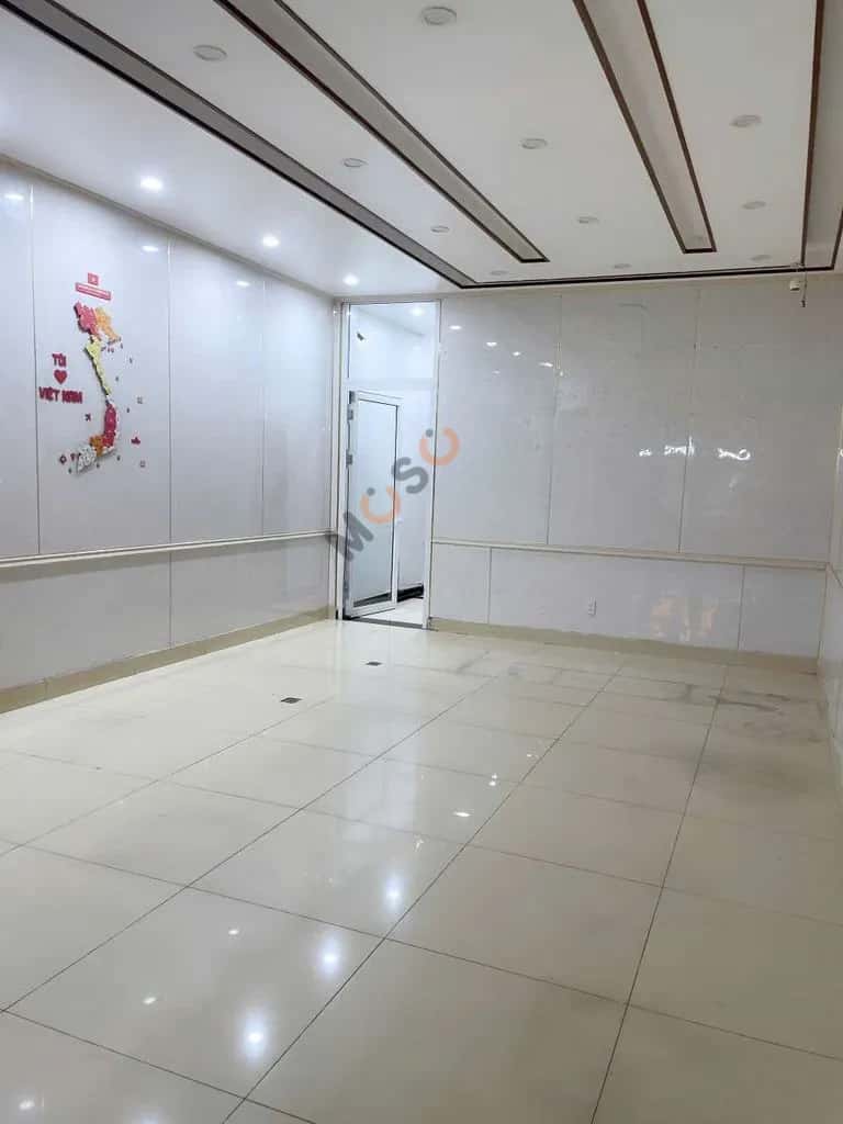 Cho thuê nhà mặt tiền Bùi Thị Xuân Dĩ An, TP.HCM – 6 phòng ngủ, giá 22 triệu — Hình 3 Cho thuê nhà mặt tiền Bùi Thị Xuân Dĩ An, TP.HCM – 6 phòng ngủ, giá 22 triệu — Hình 3