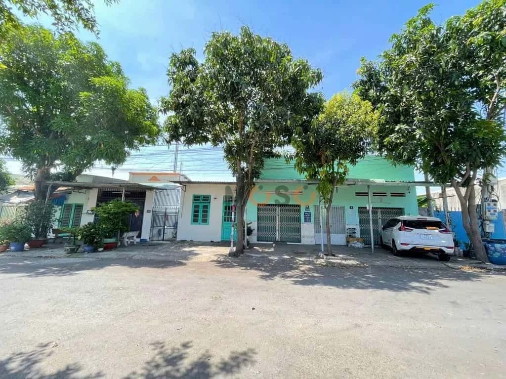 Bán nhà hẻm Đường tỉnh 743 Dĩ An, TP.HCM – 10 phòng ngủ, giá 8.5 tỷ — Hình 2 Bán nhà hẻm Đường tỉnh 743 Dĩ An, TP.HCM – 10 phòng ngủ, giá 8.5 tỷ — Hình 2