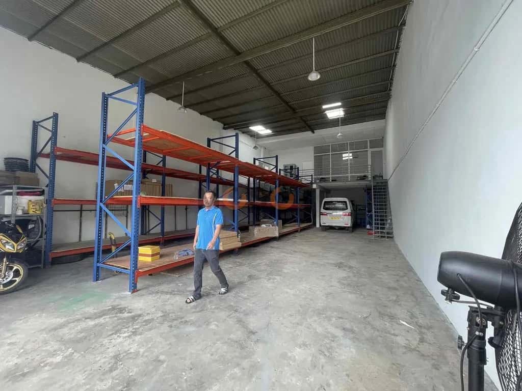 Cho thuê kho, nhà xưởng Mã Lò Bình Tân, TP.HCM – giá 25 triệu — Hình 2 Cho thuê kho, nhà xưởng Mã Lò Bình Tân, TP.HCM – giá 25 triệu — Hình 2