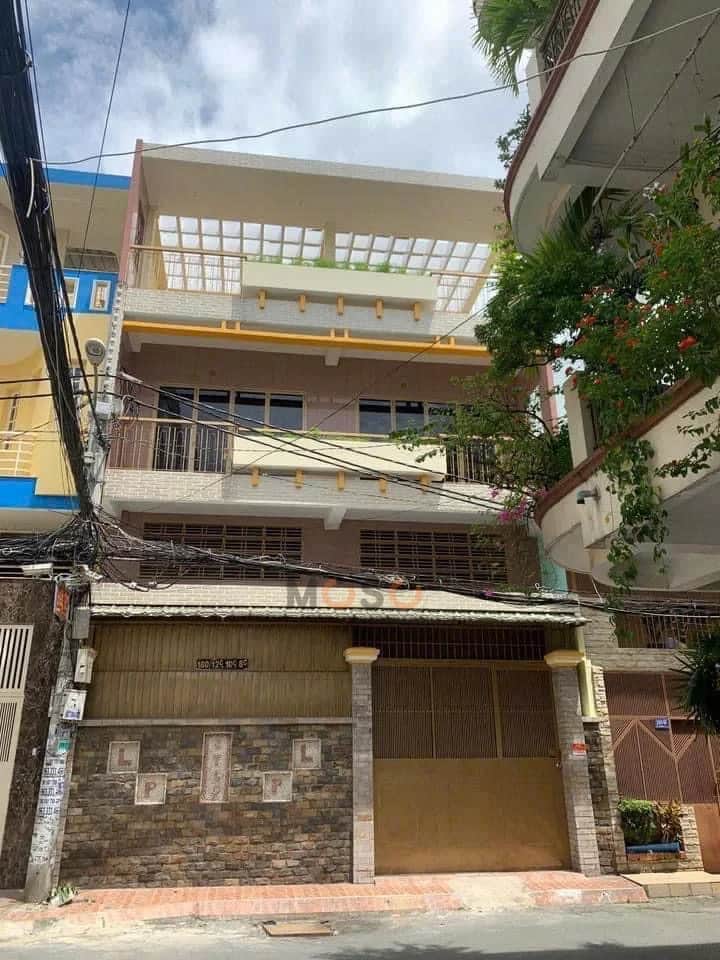 Bán nhà hẻm đường Lạc Long Quân Quận 11, TP.HCM – 3 phòng ngủ, giá 17.2 tỷ Bán nhà hẻm đường Lạc Long Quân Quận 11, TP.HCM – 3 phòng ngủ, giá 17.2 tỷ