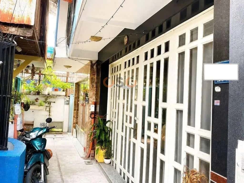 Cho thuê nhà hẻm Cách Mạng Tháng Tám Quận 3, TP.HCM – 1 phòng ngủ, giá 8 triệu — Hình 2 Cho thuê nhà hẻm Cách Mạng Tháng Tám Quận 3, TP.HCM – 1 phòng ngủ, giá 8 triệu — Hình 2