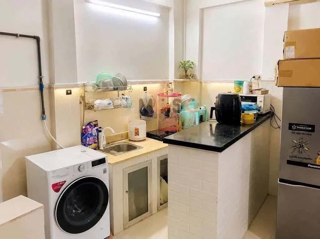 Cho thuê nhà hẻm Cách Mạng Tháng Tám Quận 3, TP.HCM – 1 phòng ngủ, giá 8 triệu — Hình 3 Cho thuê nhà hẻm Cách Mạng Tháng Tám Quận 3, TP.HCM – 1 phòng ngủ, giá 8 triệu — Hình 3