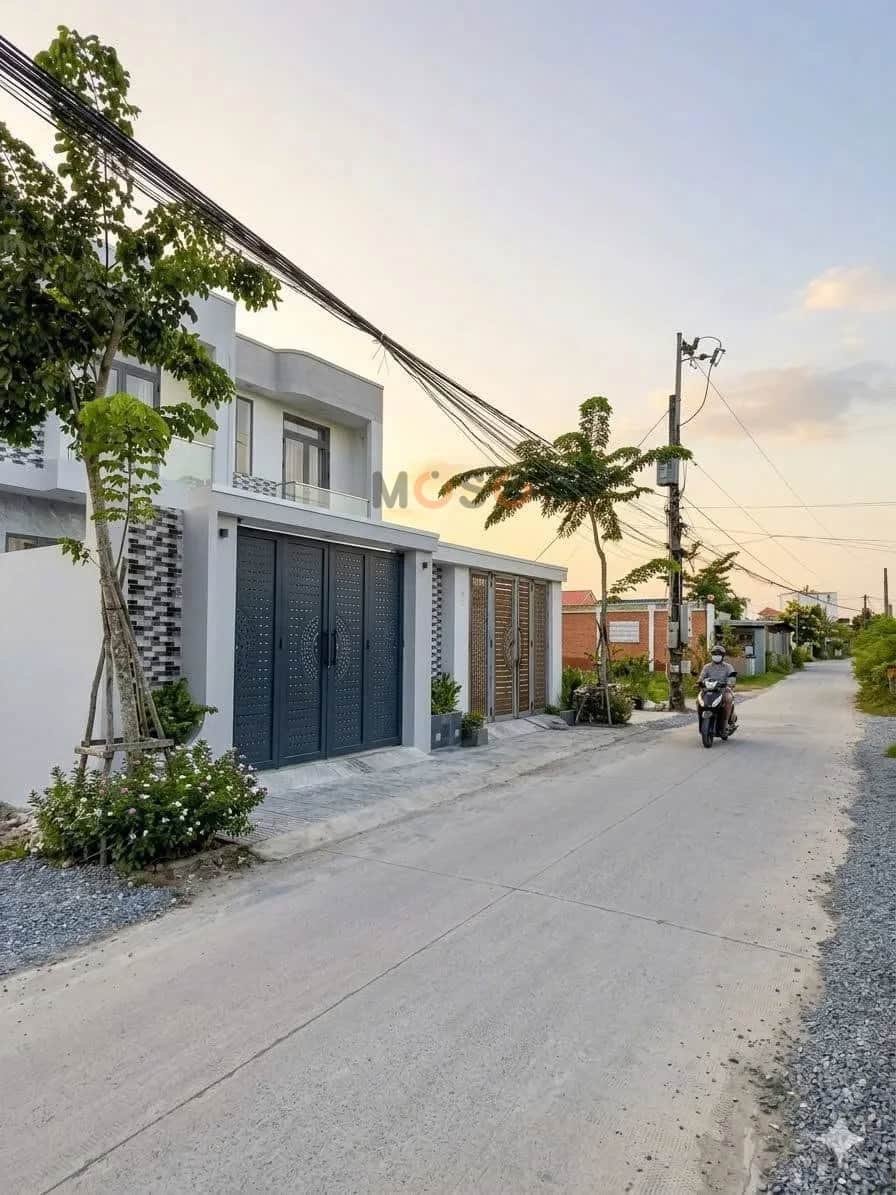 Bán nhà hẻm Hẻm DT823D Huyện Đức Hòa, Long An – 3 phòng ngủ, giá 2.9 tỷ Bán nhà hẻm Hẻm DT823D Huyện Đức Hòa, Long An – 3 phòng ngủ, giá 2.9 tỷ