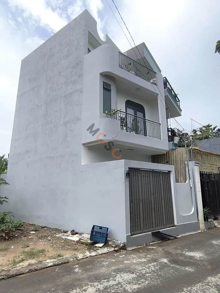 Cho thuê nhà hẻm Nguyễn Xiển Quận 9 cũ, Ho Chi Minh – 3 phòng ngủ, giá 10.5 triệu Cho thuê nhà hẻm Nguyễn Xiển Quận 9 cũ, Ho Chi Minh – 3 phòng ngủ, giá 10.5 triệu