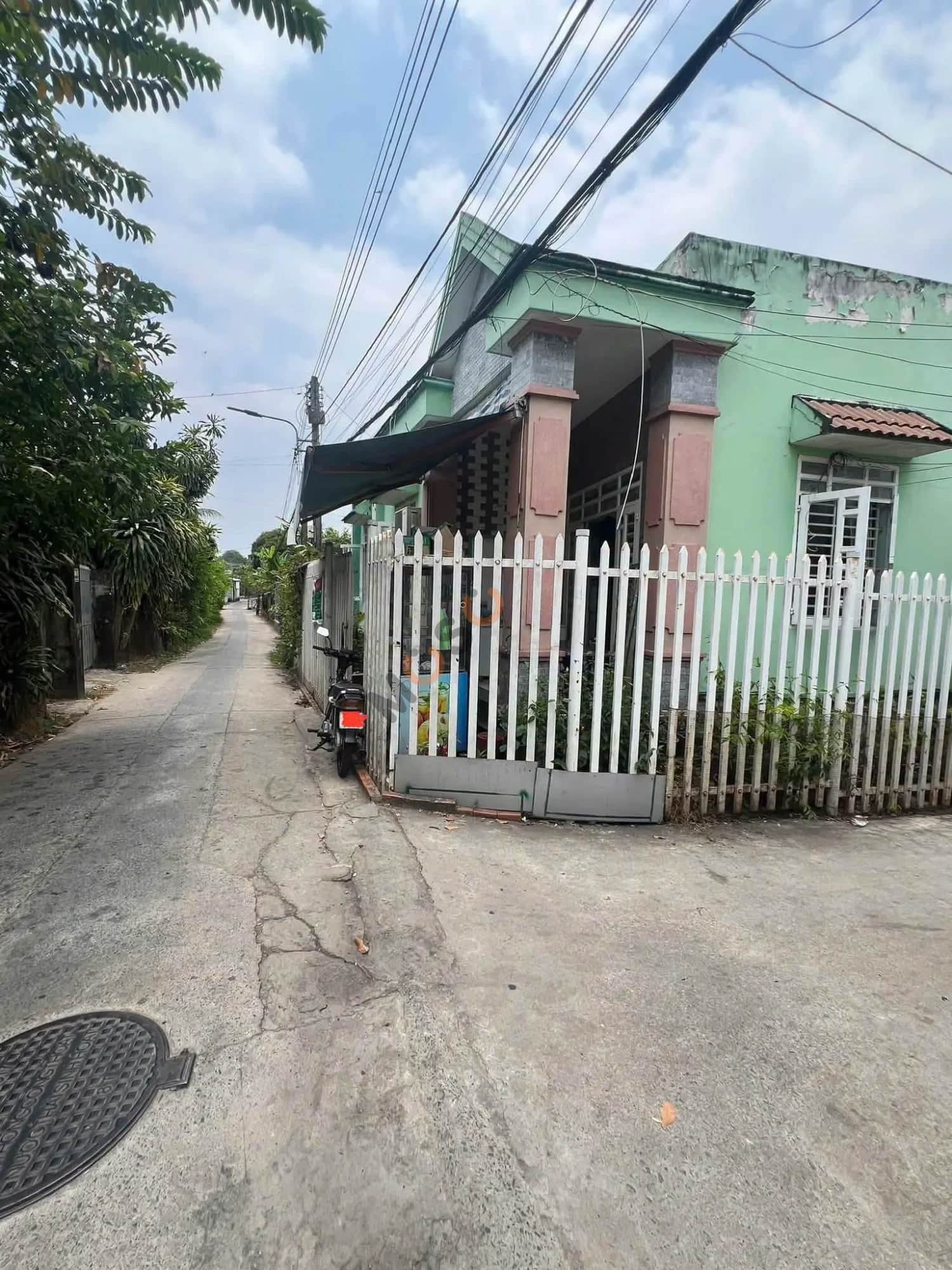 Bán nhà hẻm Cách Mạng Tháng 8 Thành phố Thủ Dầu Một, Bình Dương – 2 phòng ngủ, giá 2.6 tỷ Bán nhà hẻm Cách Mạng Tháng 8 Thành phố Thủ Dầu Một, Bình Dương – 2 phòng ngủ, giá 2.6 tỷ