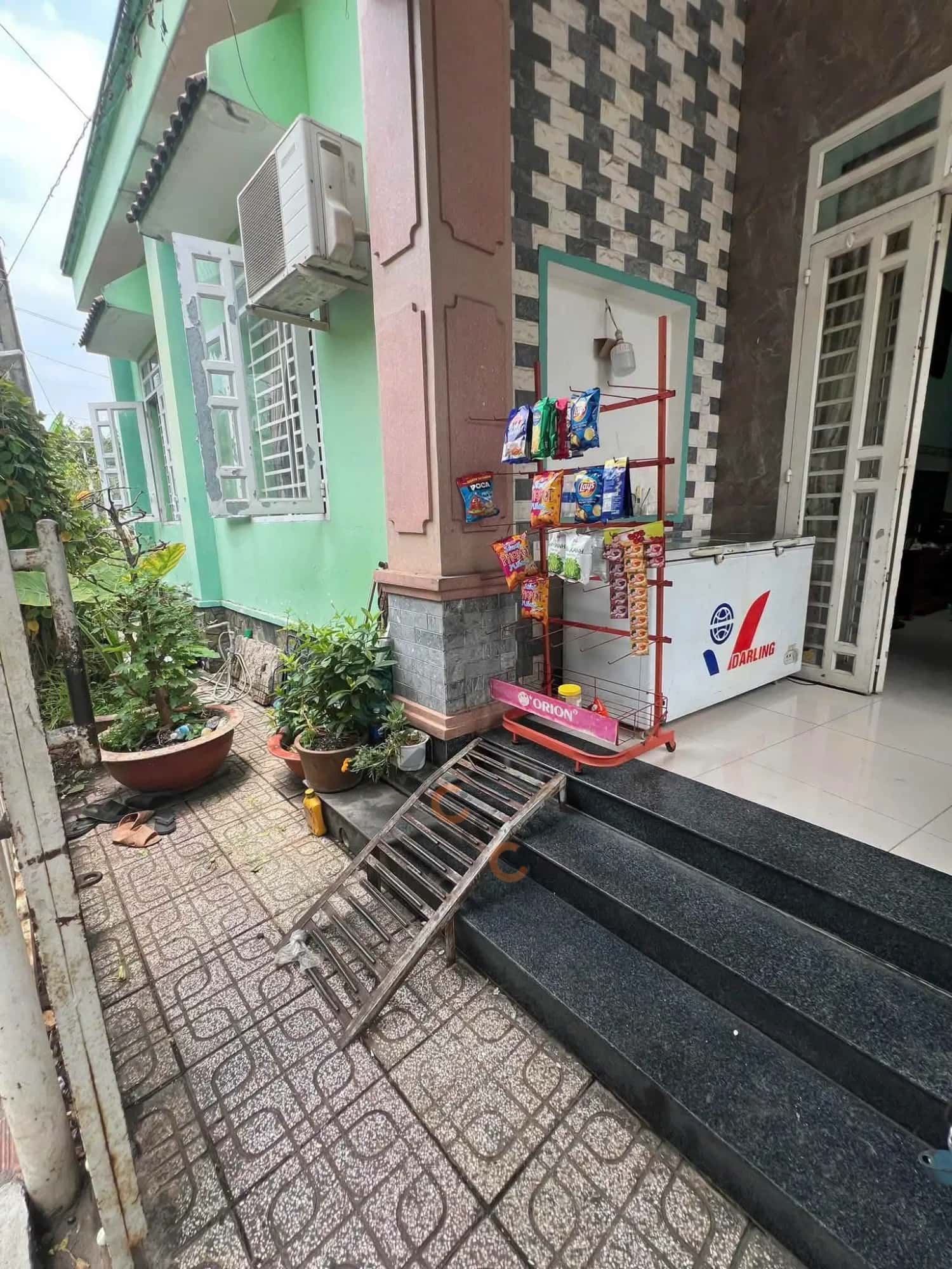 Bán nhà hẻm Cách Mạng Tháng 8 Thành phố Thủ Dầu Một, Bình Dương – 2 phòng ngủ, giá 2.6 tỷ — Hình 2 Bán nhà hẻm Cách Mạng Tháng 8 Thành phố Thủ Dầu Một, Bình Dương – 2 phòng ngủ, giá 2.6 tỷ — Hình 2