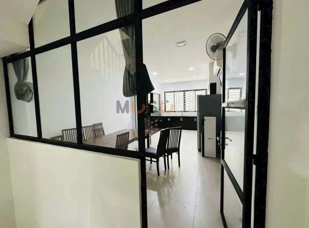 Cho thuê nhà mặt tiền Nguyễ̃n Thị Thập Quận 7, TP.HCM – 5 phòng ngủ, giá 30 triệu — Hình 2 Cho thuê nhà mặt tiền Nguyễ̃n Thị Thập Quận 7, TP.HCM – 5 phòng ngủ, giá 30 triệu — Hình 2