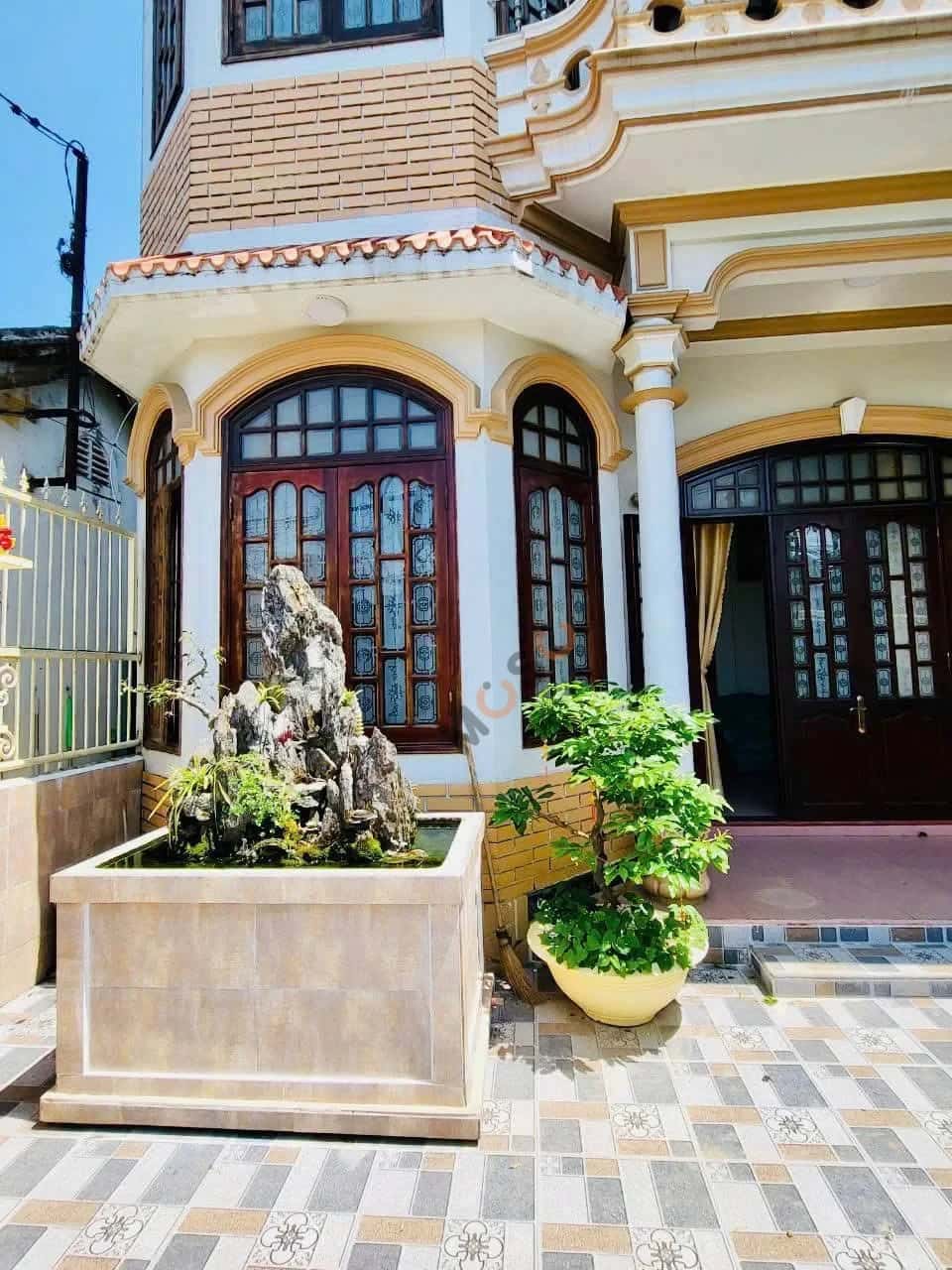 Bán nhà mặt tiền Nguyễn Xuân Lộc Quận Phú Xuân, TP. Huế – 4 phòng ngủ, giá 4.8 tỷ — Hình 2 Bán nhà mặt tiền Nguyễn Xuân Lộc Quận Phú Xuân, TP. Huế – 4 phòng ngủ, giá 4.8 tỷ — Hình 2