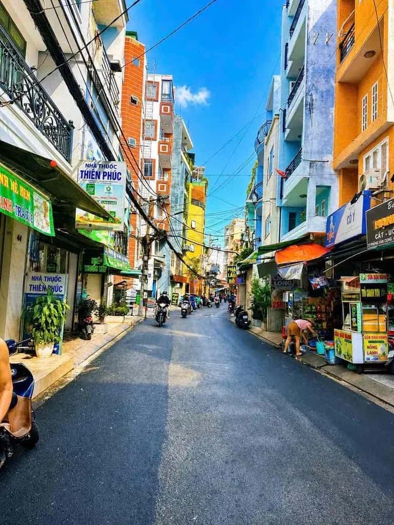 Bán nhà mặt tiền Đường Phùng Văn Cung Quận Phú Nhuận, TP.HCM – 2 phòng ngủ, giá 5.4 tỷ — Hình 2 Bán nhà mặt tiền Đường Phùng Văn Cung Quận Phú Nhuận, TP.HCM – 2 phòng ngủ, giá 5.4 tỷ — Hình 2