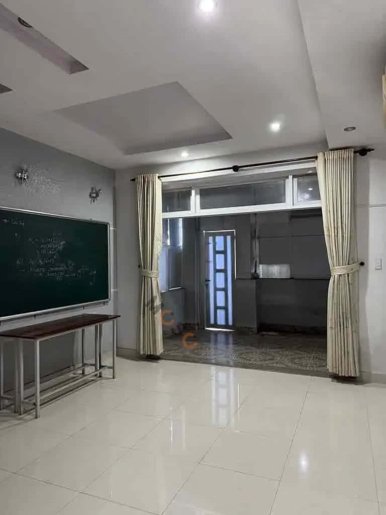 Cho thuê nhà hẻm Xô Viết Nghệ Tĩnh Bình Thạnh, TP.HCM – 4 phòng ngủ, giá 20 triệu — Hình 3 Cho thuê nhà hẻm Xô Viết Nghệ Tĩnh Bình Thạnh, TP.HCM – 4 phòng ngủ, giá 20 triệu — Hình 3