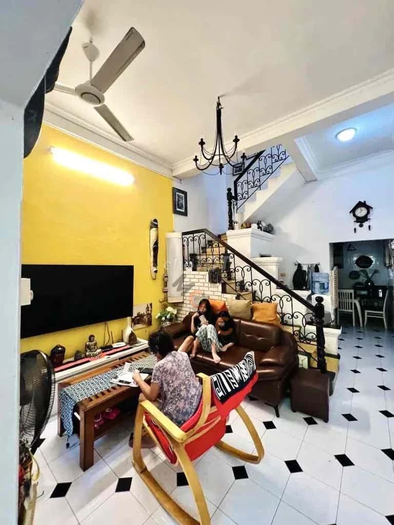 Bán nhà hẻm Phố Quan Hoa Nghĩa Đô, Hà Nội – 4 phòng ngủ, giá 8.9 tỷ — Hình 3 Bán nhà hẻm Phố Quan Hoa Nghĩa Đô, Hà Nội – 4 phòng ngủ, giá 8.9 tỷ — Hình 3