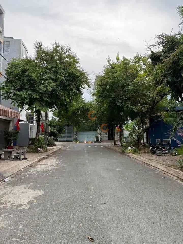 Cho thuê nhà hẻm Đường số 13 Bình Tân, TP.HCM – 4 phòng ngủ, giá 30 triệu — Hình 2 Cho thuê nhà hẻm Đường số 13 Bình Tân, TP.HCM – 4 phòng ngủ, giá 30 triệu — Hình 2