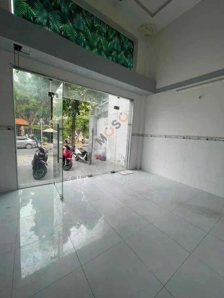 Cho thuê nhà mặt tiền Đường Nguyễn Duy Trinh Quận 9 cũ, TP.HCM – 3 phòng ngủ, giá 10 triệu — Hình 2 Cho thuê nhà mặt tiền Đường Nguyễn Duy Trinh Quận 9 cũ, TP.HCM – 3 phòng ngủ, giá 10 triệu — Hình 2
