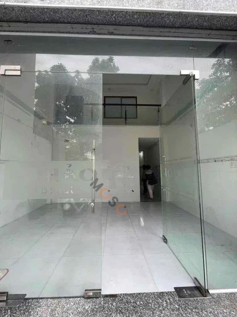 Cho thuê nhà mặt tiền Đường Nguyễn Duy Trinh Quận 9 cũ, TP.HCM – 3 phòng ngủ, giá 10 triệu — Hình 3 Cho thuê nhà mặt tiền Đường Nguyễn Duy Trinh Quận 9 cũ, TP.HCM – 3 phòng ngủ, giá 10 triệu — Hình 3