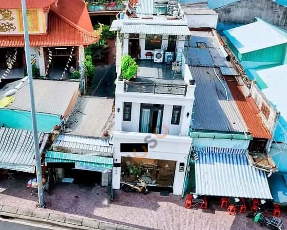 Bán nhà mặt tiền HỒNG BÀNG Quận 11, TP.HCM – 3 phòng ngủ, giá 11.5 tỷ — Hình 2 Bán nhà mặt tiền HỒNG BÀNG Quận 11, TP.HCM – 3 phòng ngủ, giá 11.5 tỷ — Hình 2
