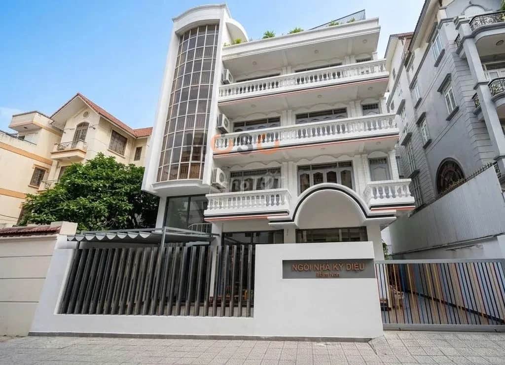 Cho thuê nhà mặt tiền Trương Quốc Dung Quận Phú Nhuận, TP.HCM – giá 169 triệu Cho thuê nhà mặt tiền Trương Quốc Dung Quận Phú Nhuận, TP.HCM – giá 169 triệu