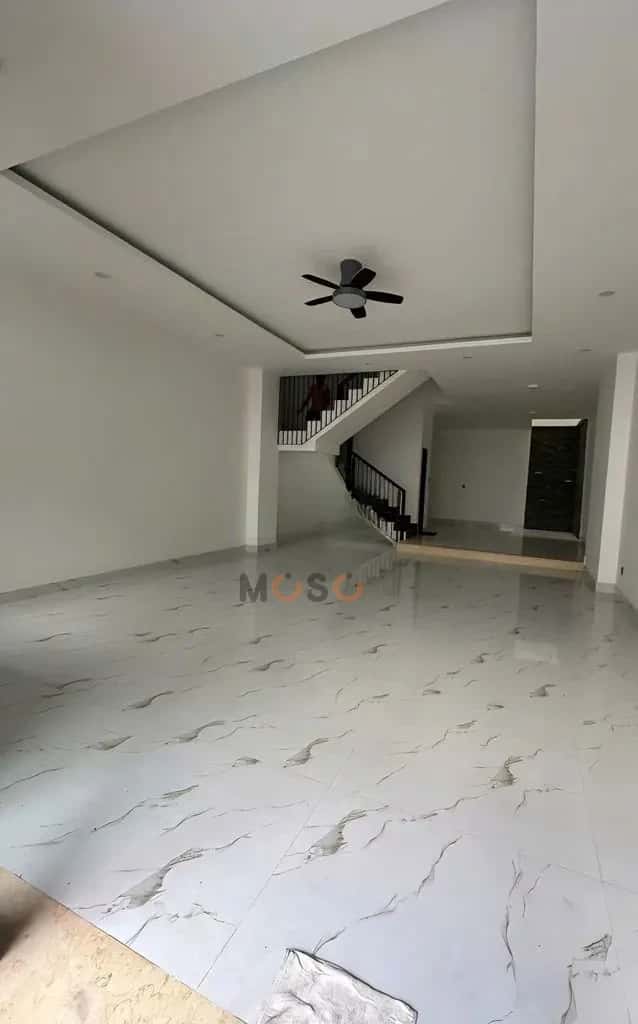 Cho thuê nhà hẻm Đường Hoàng Văn Thụ Quận Tân Bình, TP.HCM – 4 phòng ngủ, giá 20 triệu — Hình 2 Cho thuê nhà hẻm Đường Hoàng Văn Thụ Quận Tân Bình, TP.HCM – 4 phòng ngủ, giá 20 triệu — Hình 2