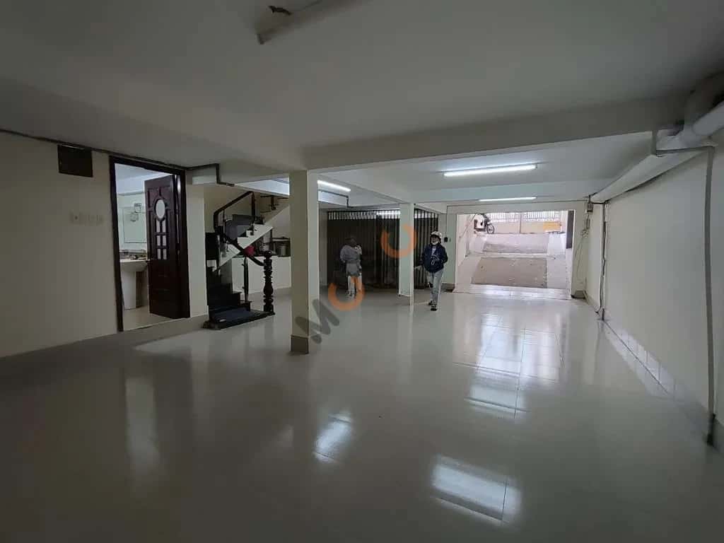 Cho thuê nhà hẻm Số 32 Bình Tân, TP.HCM – 6 phòng ngủ, giá 35 triệu — Hình 2 Cho thuê nhà hẻm Số 32 Bình Tân, TP.HCM – 6 phòng ngủ, giá 35 triệu — Hình 2