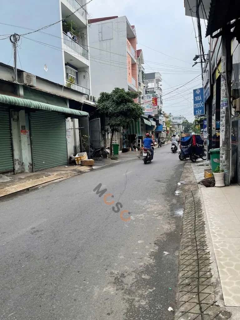 Cho thuê nhà hẻm Đường số 10 Bình Tân, TP.HCM – 6 phòng ngủ, giá 25 triệu — Hình 3 Cho thuê nhà hẻm Đường số 10 Bình Tân, TP.HCM – 6 phòng ngủ, giá 25 triệu — Hình 3