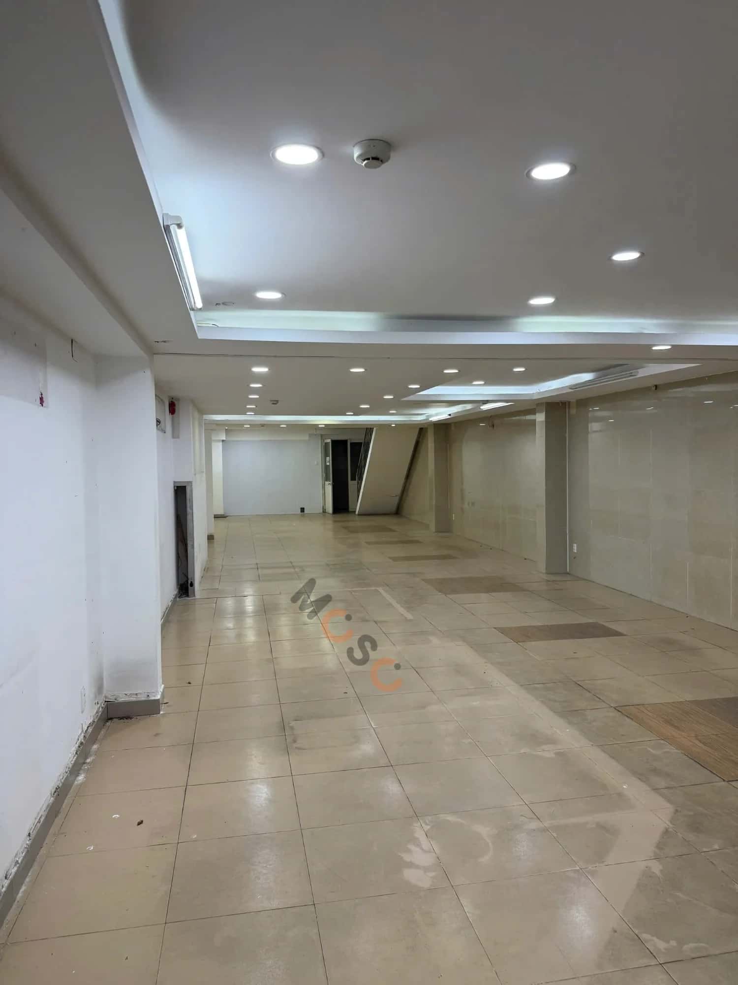 Cho thuê nhà mặt tiền Phan Đăng Lưu Quận Phú Nhuận, TP.HCM – 1 phòng ngủ, giá 70 triệu — Hình 3 Cho thuê nhà mặt tiền Phan Đăng Lưu Quận Phú Nhuận, TP.HCM – 1 phòng ngủ, giá 70 triệu — Hình 3