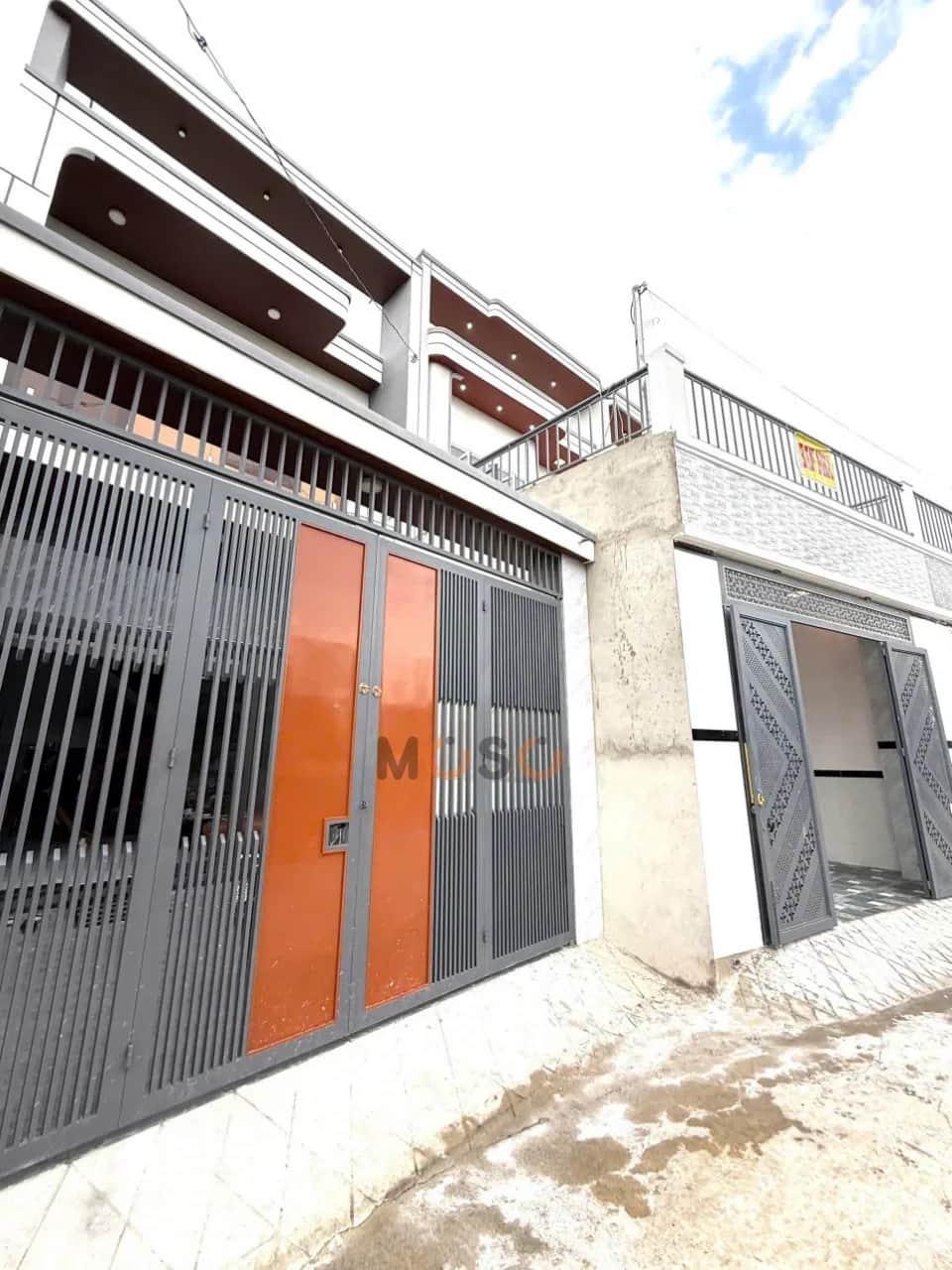 Bán nhà hẻm đường Khánh Bình 10 Thành phố Tân Uyên, Bình Dương – 4 phòng ngủ, giá 2.9 tỷ Bán nhà hẻm đường Khánh Bình 10 Thành phố Tân Uyên, Bình Dương – 4 phòng ngủ, giá 2.9 tỷ