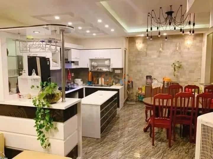 Bán nhà hẻm Nguyễn Khoái Quận 4, TP.HCM – 8 phòng ngủ, giá 11.5 tỷ — Hình 3 Bán nhà hẻm Nguyễn Khoái Quận 4, TP.HCM – 8 phòng ngủ, giá 11.5 tỷ — Hình 3