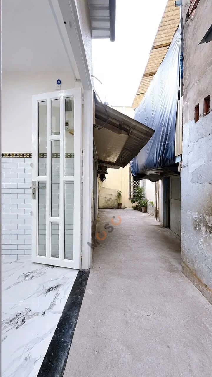 Bán nhà hẻm Bến Vân Đồn Quận 4, TP.HCM – 2 phòng ngủ, giá 3 tỷ — Hình 2 Bán nhà hẻm Bến Vân Đồn Quận 4, TP.HCM – 2 phòng ngủ, giá 3 tỷ — Hình 2