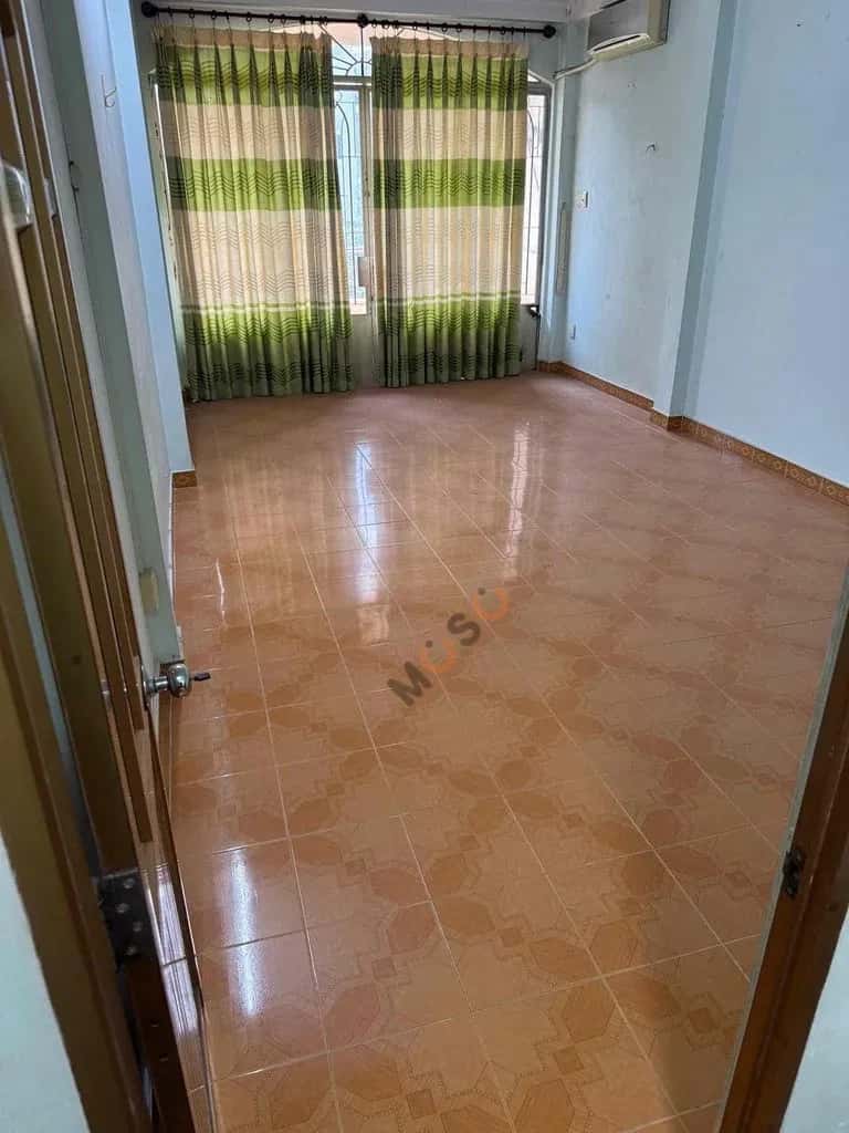Cho thuê nhà hẻm Đường Minh Phụng Quận 11, TP.HCM – 5 phòng ngủ, giá 28 triệu — Hình 2 Cho thuê nhà hẻm Đường Minh Phụng Quận 11, TP.HCM – 5 phòng ngủ, giá 28 triệu — Hình 2