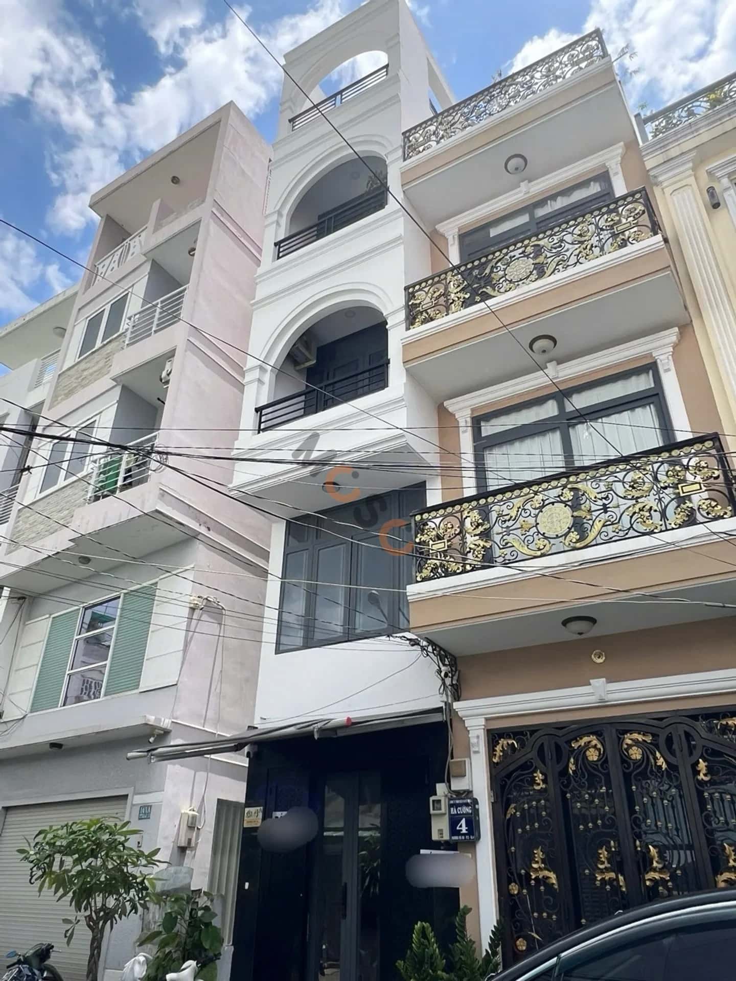 Bán nhà mặt tiền Bến Vân Đồn Quận 4, TP.HCM – 3 phòng ngủ, giá 7.6 tỷ — Hình 2 Bán nhà mặt tiền Bến Vân Đồn Quận 4, TP.HCM – 3 phòng ngủ, giá 7.6 tỷ — Hình 2