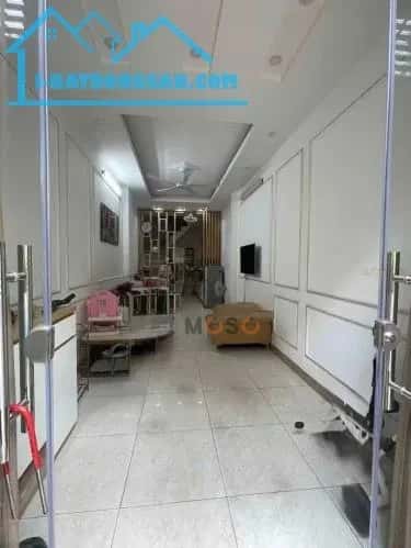 Cho thuê nhà hẻm Ngõ tập thể H5 Nguyễn Công Trứ Hai Bà Trưng, Hà Nội – 3 phòng ngủ, giá 13.5 triệu — Hình 2 Cho thuê nhà hẻm Ngõ tập thể H5 Nguyễn Công Trứ Hai Bà Trưng, Hà Nội – 3 phòng ngủ, giá 13.5 triệu — Hình 2