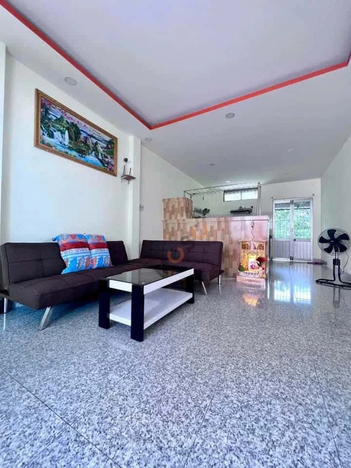 Bán nhà hẻm Thôn Khánh Bình Huyện Diên Khánh, Khánh Hòa – 3 phòng ngủ, giá 3.2 tỷ — Hình 2 Bán nhà hẻm Thôn Khánh Bình Huyện Diên Khánh, Khánh Hòa – 3 phòng ngủ, giá 3.2 tỷ — Hình 2