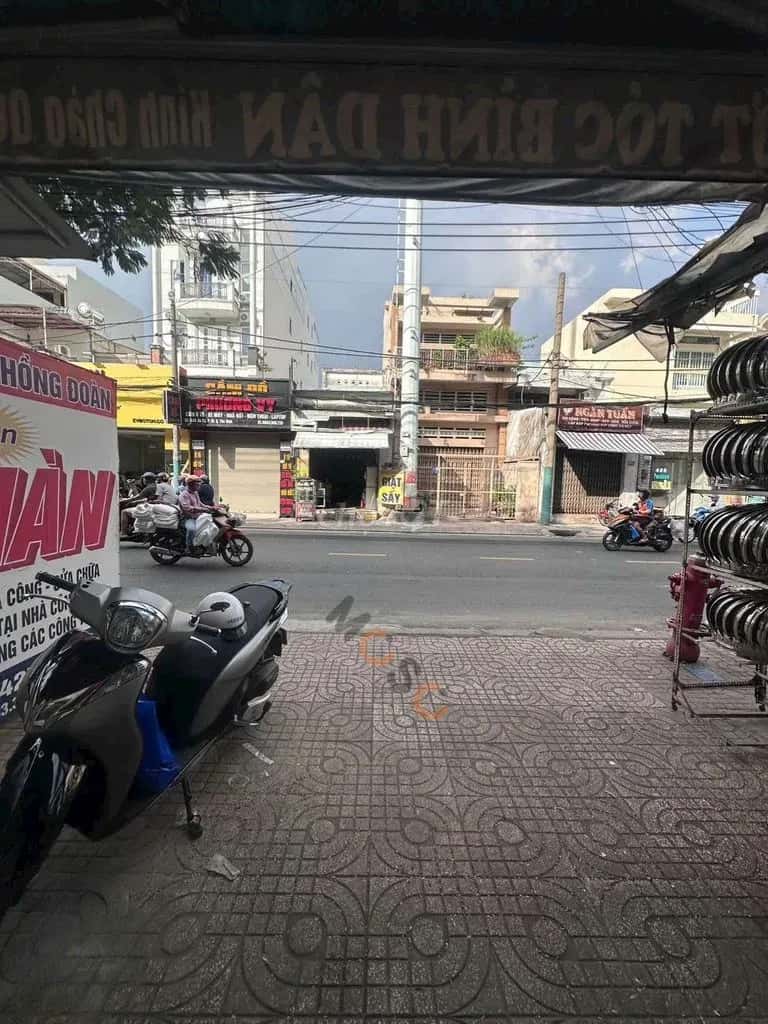 Cho thuê nhà mặt tiền Âu Cơ Tân Phú, TP.HCM – 2 phòng ngủ, giá 12 triệu — Hình 3 Cho thuê nhà mặt tiền Âu Cơ Tân Phú, TP.HCM – 2 phòng ngủ, giá 12 triệu — Hình 3