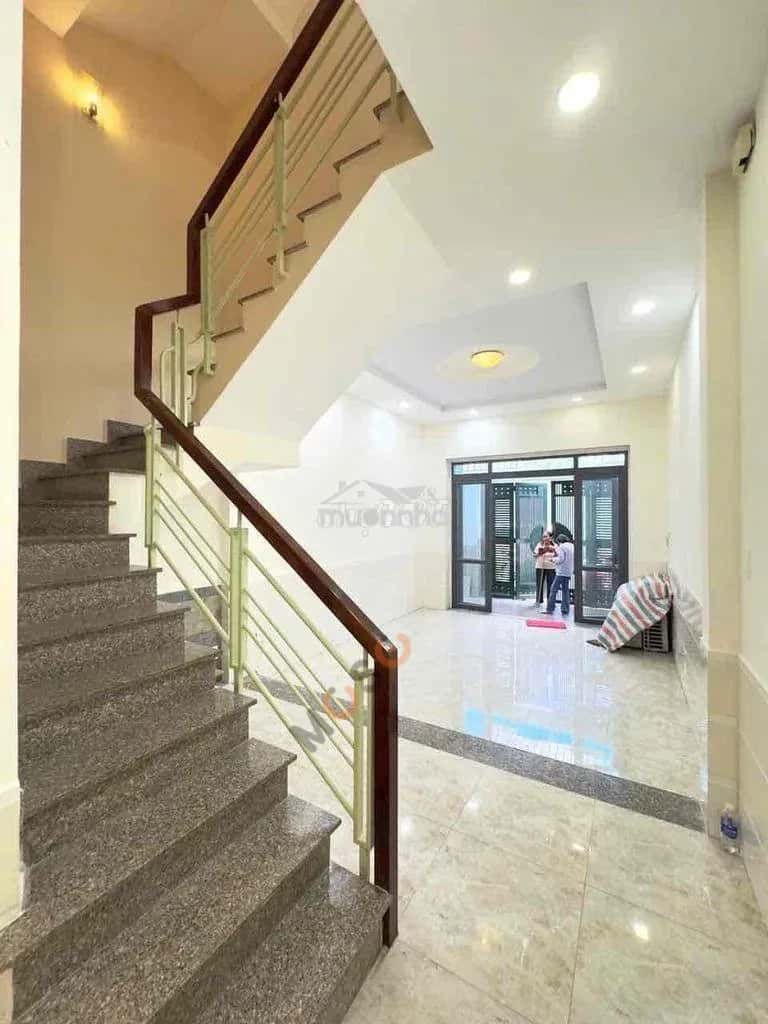 Cho thuê nhà hẻm Đường Nguyễn Thị Tú Quận Tân Phú, TP.HCM – 5 phòng ngủ, giá 16.5 triệu — Hình 2 Cho thuê nhà hẻm Đường Nguyễn Thị Tú Quận Tân Phú, TP.HCM – 5 phòng ngủ, giá 16.5 triệu — Hình 2