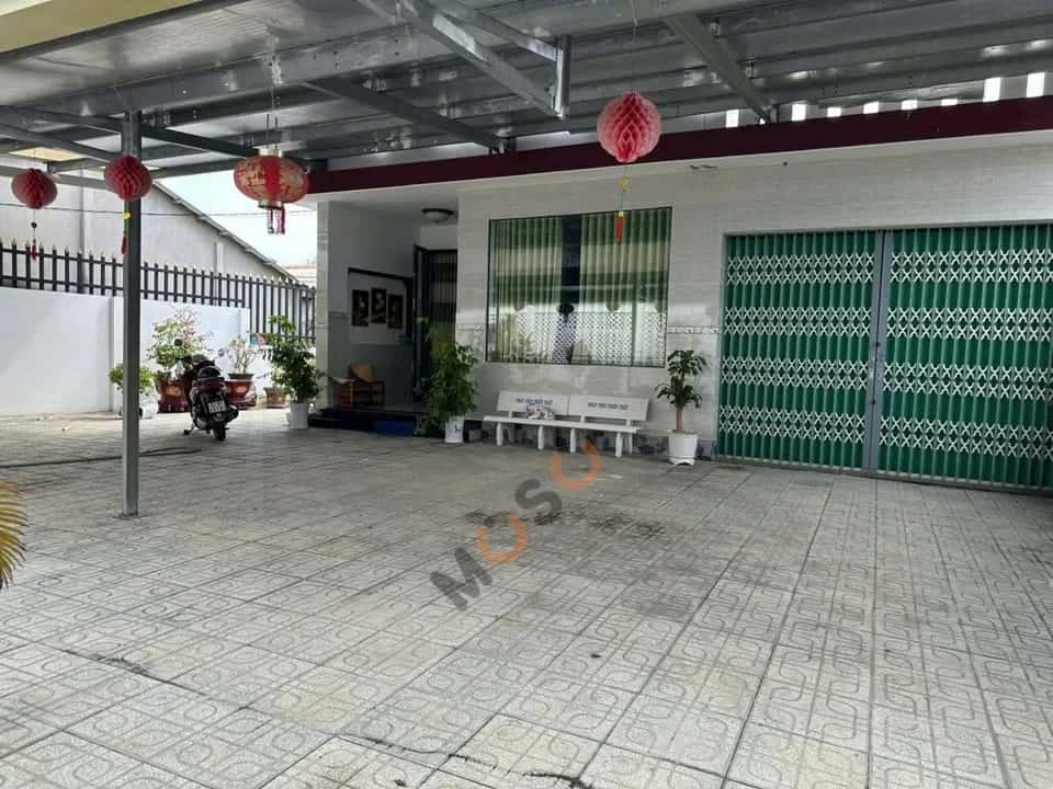 Bán nhà mặt tiền Lê Minh Xuân Thành phố Tân An, Long An – 3 phòng ngủ, giá 3.8 tỷ — Hình 2 Bán nhà mặt tiền Lê Minh Xuân Thành phố Tân An, Long An – 3 phòng ngủ, giá 3.8 tỷ — Hình 2