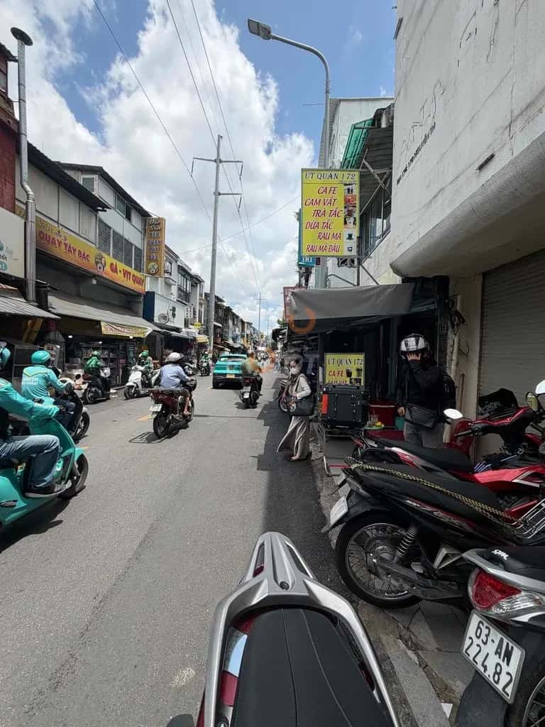 Cho thuê nhà mặt tiền Đường Nguyễn Thượng Hiền Quận 3, TP.HCM – 2 phòng ngủ, giá 25 triệu — Hình 2 Cho thuê nhà mặt tiền Đường Nguyễn Thượng Hiền Quận 3, TP.HCM – 2 phòng ngủ, giá 25 triệu — Hình 2