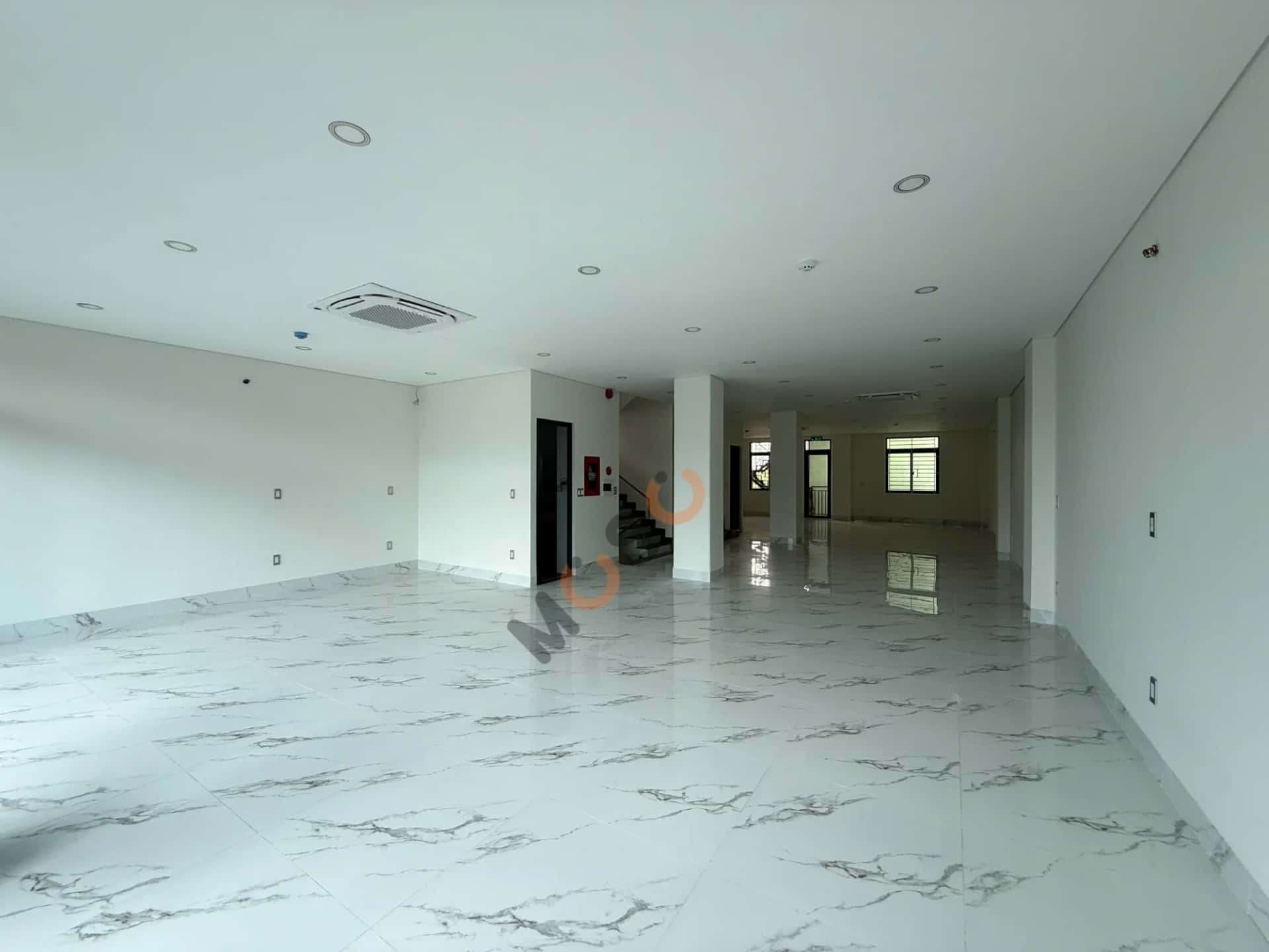 Cho thuê nhà mặt tiền Nguyễn Gia Trí Quận Bình Thạnh, TP.HCM – 1 phòng ngủ, giá 100 triệu — Hình 3 Cho thuê nhà mặt tiền Nguyễn Gia Trí Quận Bình Thạnh, TP.HCM – 1 phòng ngủ, giá 100 triệu — Hình 3