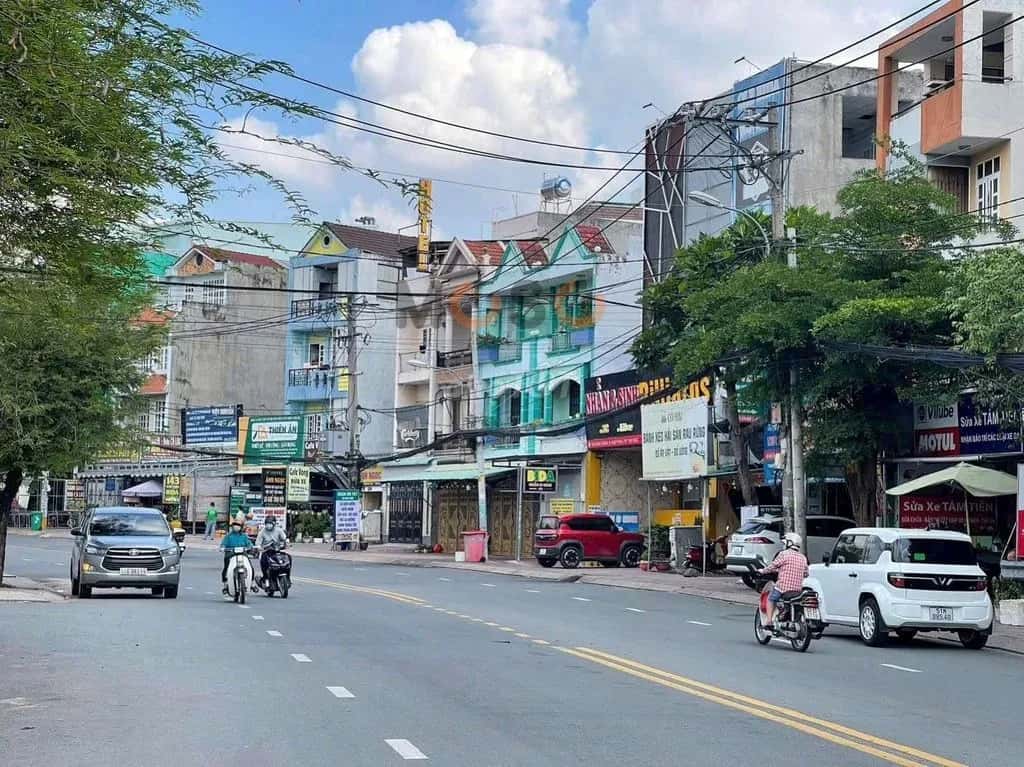 Cho thuê nhà hẻm Đường Nguyễn Văn Bá Thủ Đức, TP.HCM – 4 phòng ngủ, giá 18 triệu — Hình 3 Cho thuê nhà hẻm Đường Nguyễn Văn Bá Thủ Đức, TP.HCM – 4 phòng ngủ, giá 18 triệu — Hình 3
