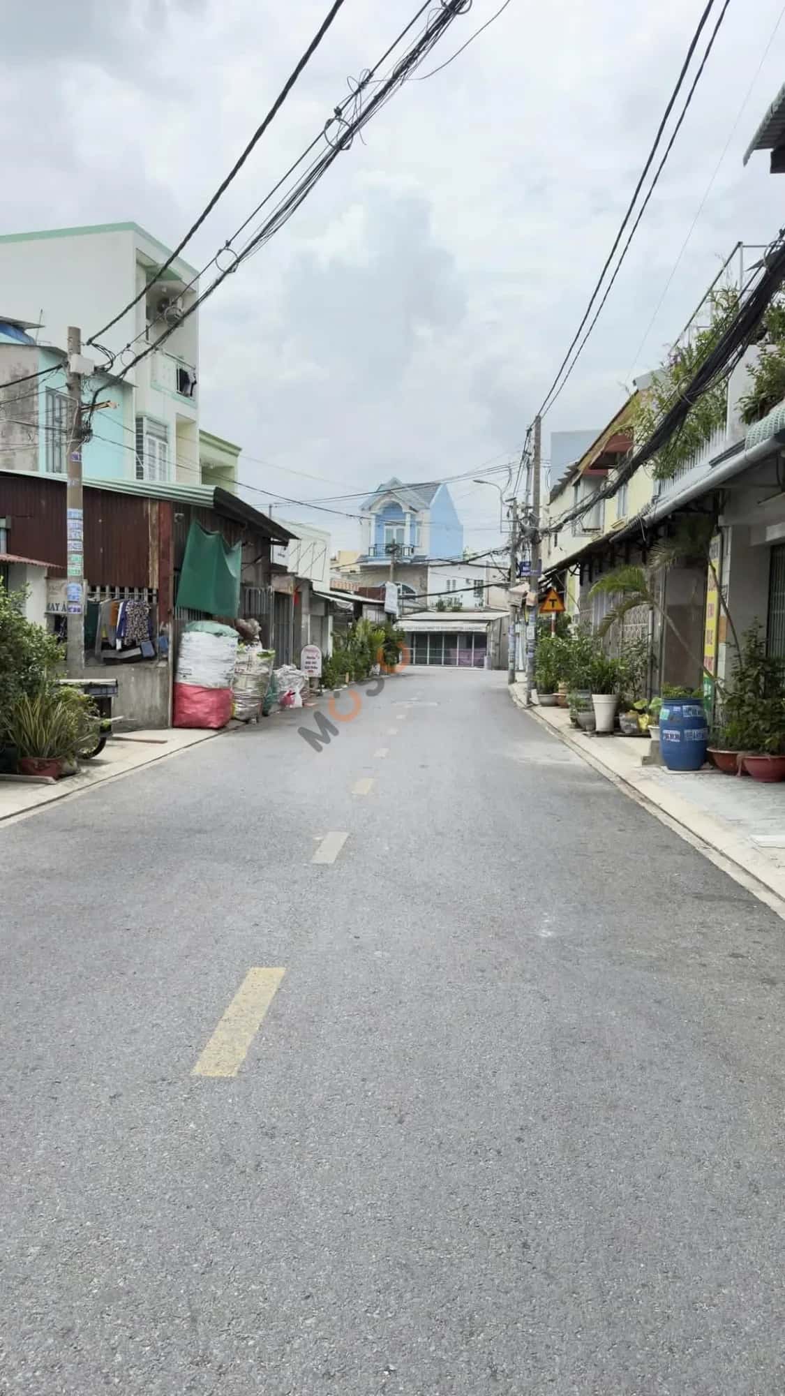Bán nhà hẻm Huỳnh Thị Nhỏ Huyện Hóc Môn, TP.HCM – 2 phòng ngủ, giá 5 tỷ — Hình 3 Bán nhà hẻm Huỳnh Thị Nhỏ Huyện Hóc Môn, TP.HCM – 2 phòng ngủ, giá 5 tỷ — Hình 3