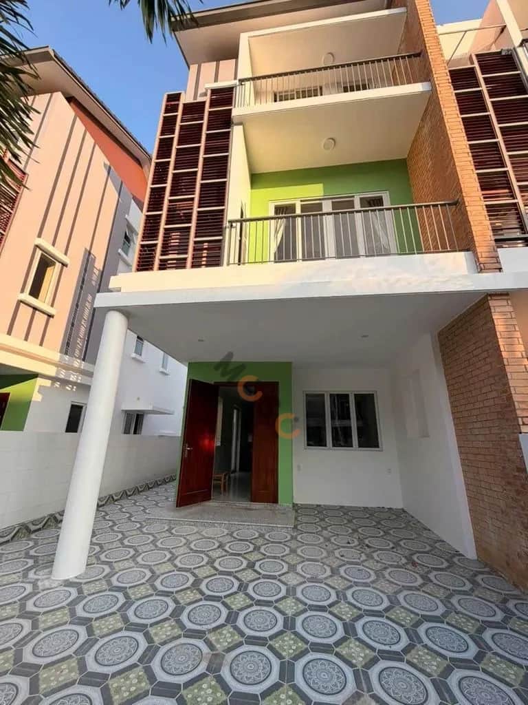 Cho thuê nhà hẻm Thành phố Thủ Dầu Một, Ho Chi Minh – 4 phòng ngủ, giá 16.5 triệu Cho thuê nhà hẻm Thành phố Thủ Dầu Một, Ho Chi Minh – 4 phòng ngủ, giá 16.5 triệu