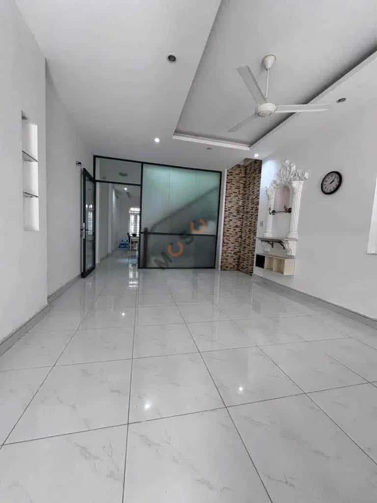Cho thuê nhà hẻm Đường 28 Bình Tân, TP.HCM – 5 phòng ngủ, giá 25 triệu — Hình 2 Cho thuê nhà hẻm Đường 28 Bình Tân, TP.HCM – 5 phòng ngủ, giá 25 triệu — Hình 2
